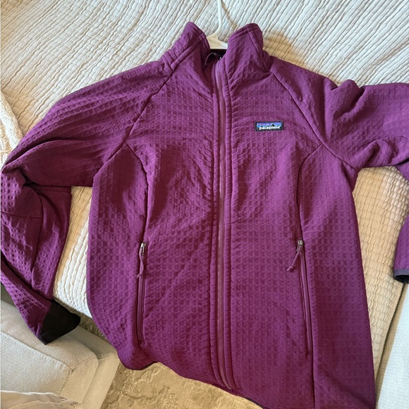 Patagonia Women's Textured Plum Ski Jacket - Picture 1 of 3